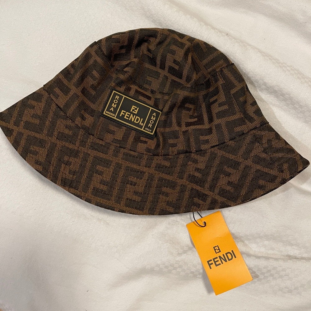 Fendi bucket hat